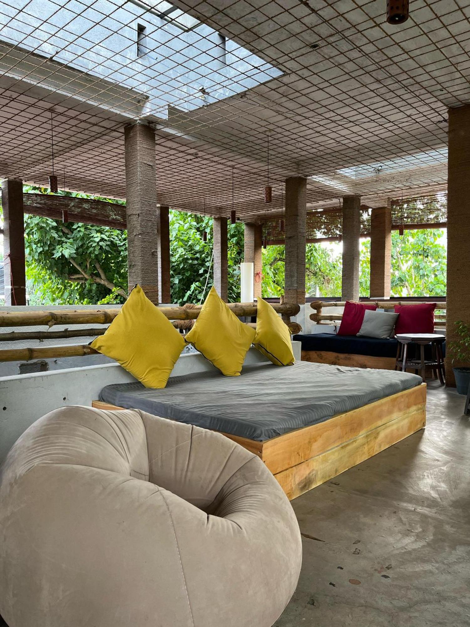 Coconut Surf Inn Weligama Exterior photo