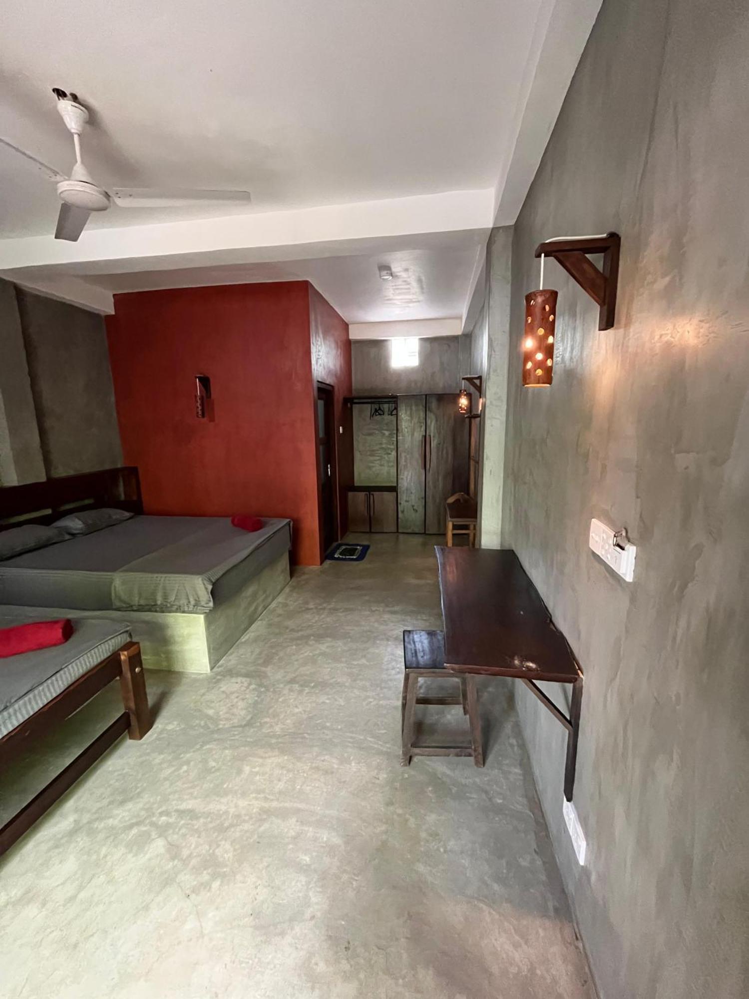 Coconut Surf Inn Weligama Exterior photo