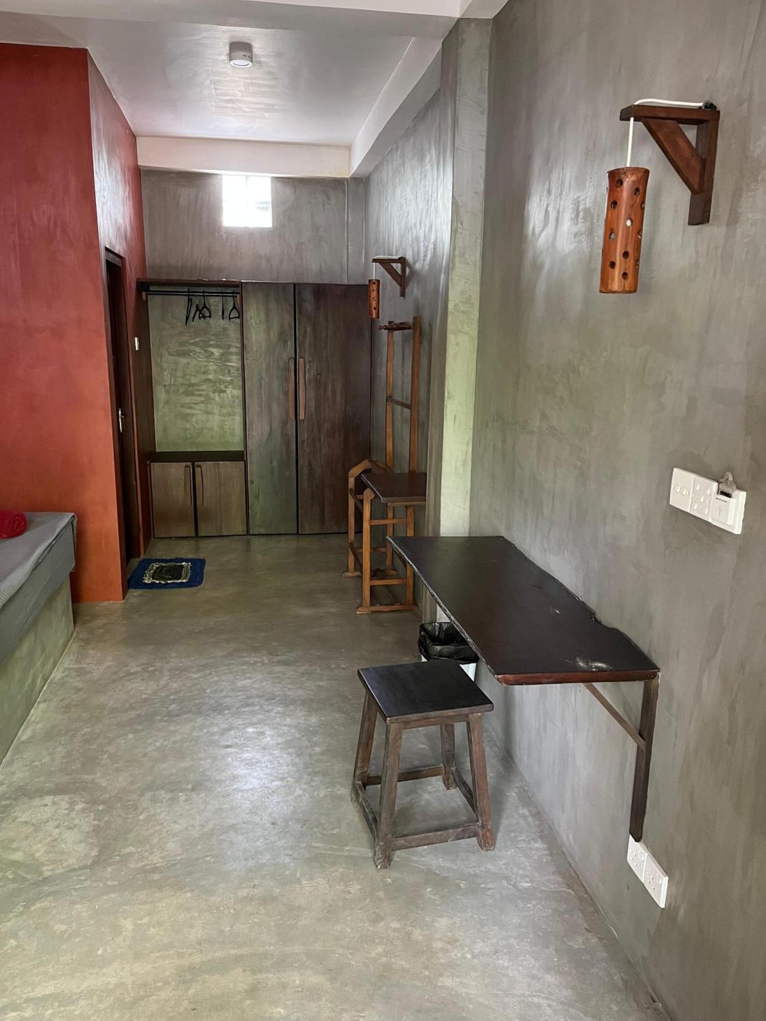 Coconut Surf Inn Weligama Exterior photo